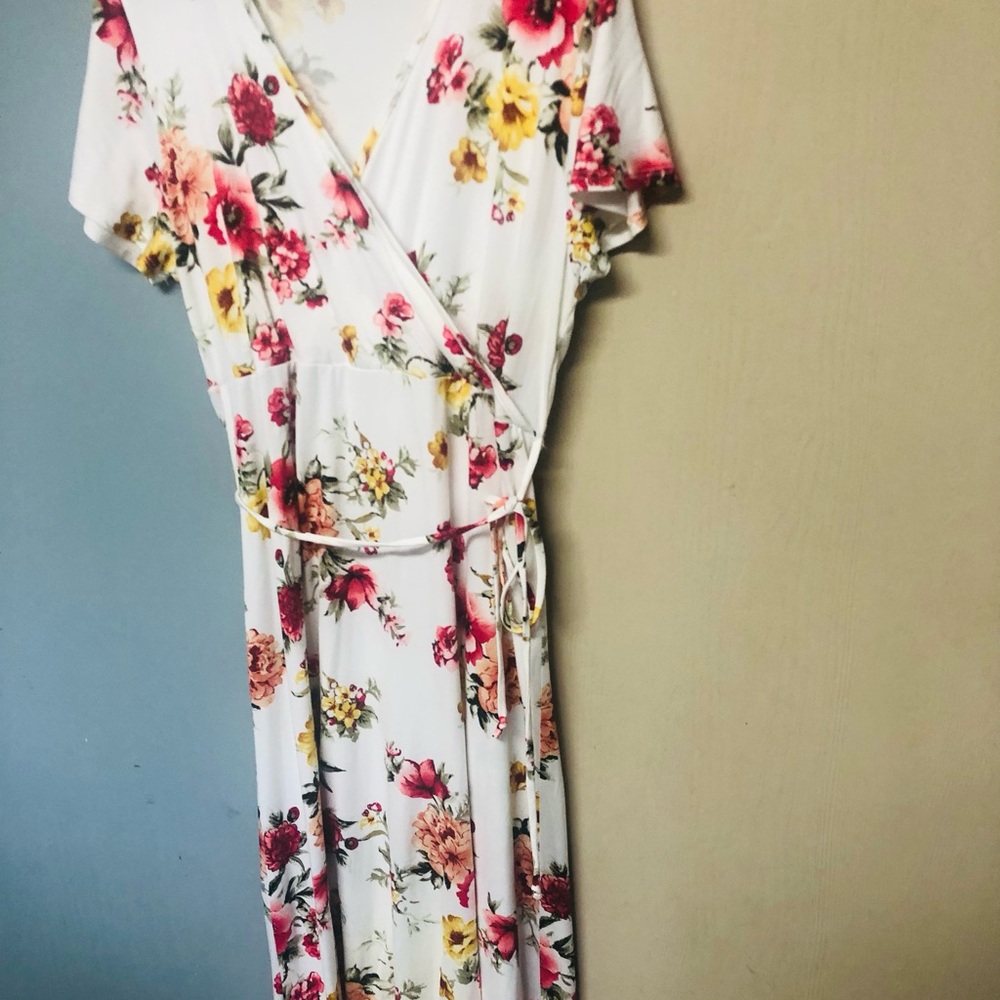 Chris & Carol Floral Wrap Maxi Dress - White with Red and Yellow Flowers